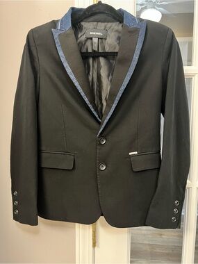 Stylish Diesel Black Jacket with denim trim size 12 youth.